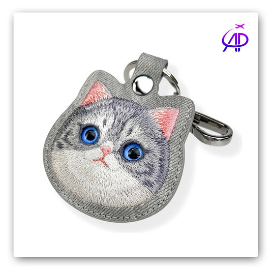 Nimmy Friends 'Blue-Eyed Kitten' Embroidered Keychain/Bag Charm